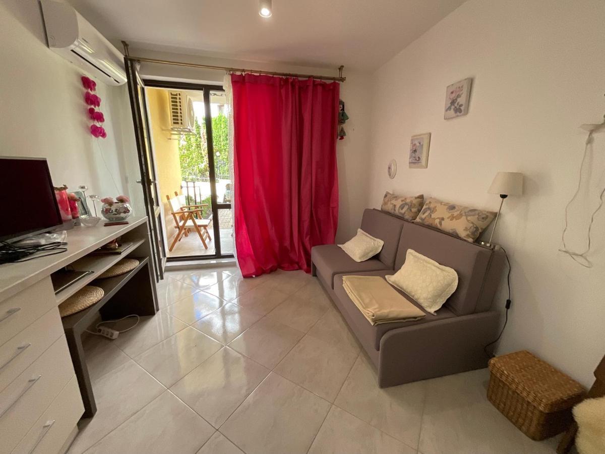 Horizon Apartament Gut Свети Влас Екстериор снимка